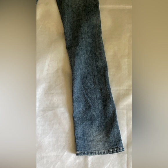 Vigoss Women's Classic Blue flair Leg Jeans - Picture 8 of 8